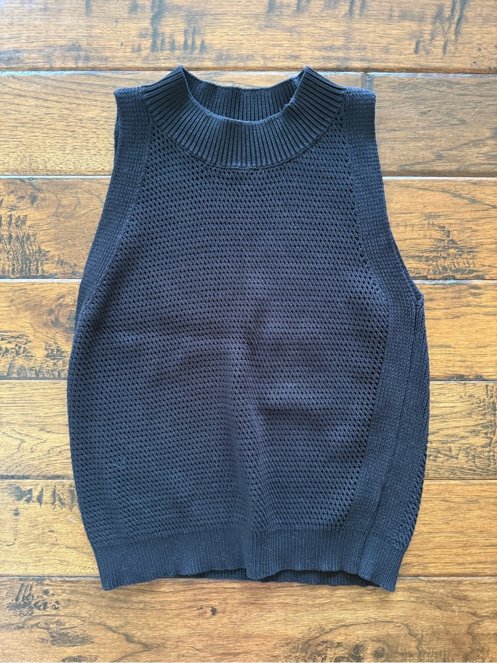 Commense Black Knit Sleeveless Sweater